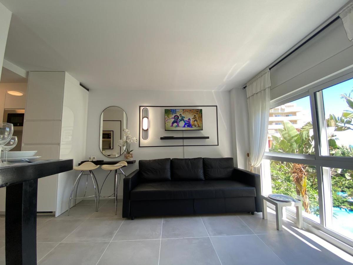 Modern Sea View In Benal Lejlighed